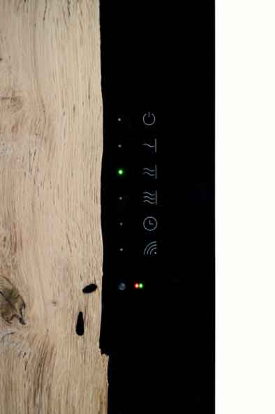 Eyebeam Wood Infrarotheizkörper 1500 Watt Bedienfeld